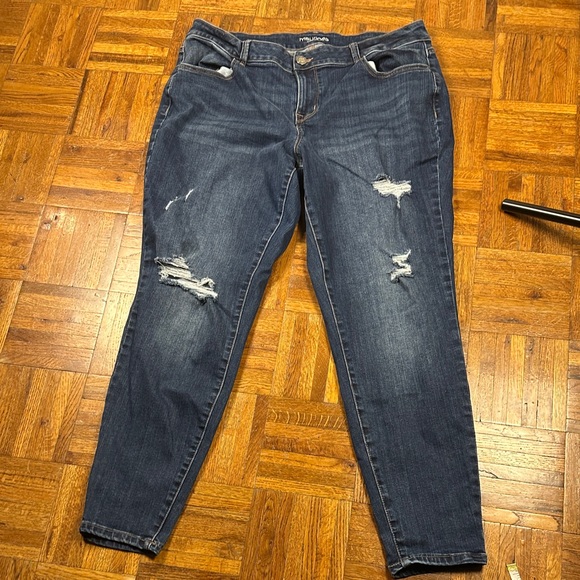 Maurices Denim - Maurices Ankle Jeans in Dark Blue with Distressed Details XL